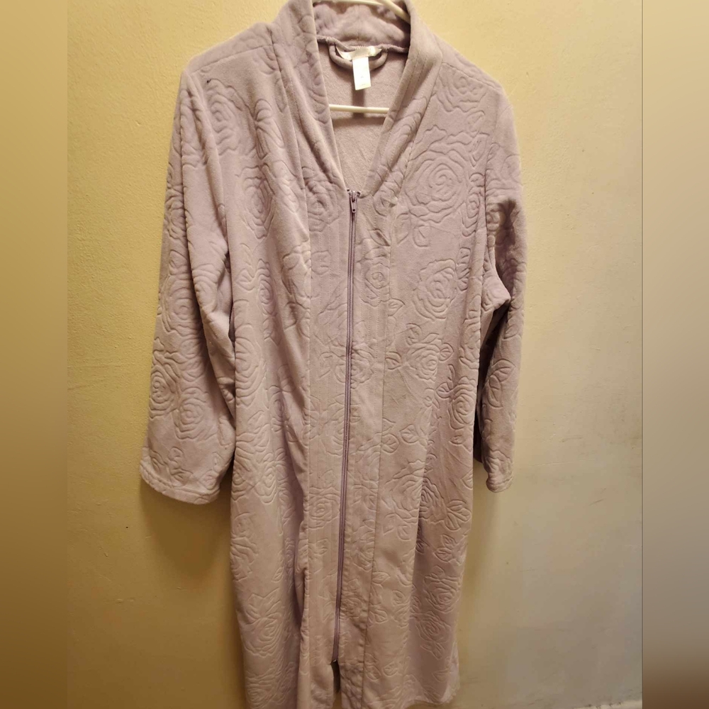 Adonna Cream Plush Robe Intimates